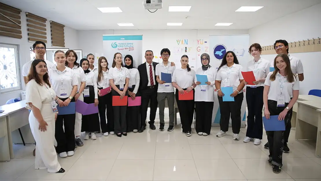 Yabancı Öğrenciler Yöresel Şarkılarla Türkçe Öğrenme Sürecine Ritim Katıyor