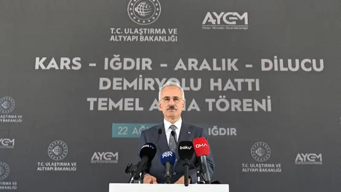 Zengezur Koridoru'nda Yeni Bir Dönem: Kars-Iğdır-Aralık-Dilucu Demiryolu Hattı'nın Temel Atma Töreni Gerçekleşti