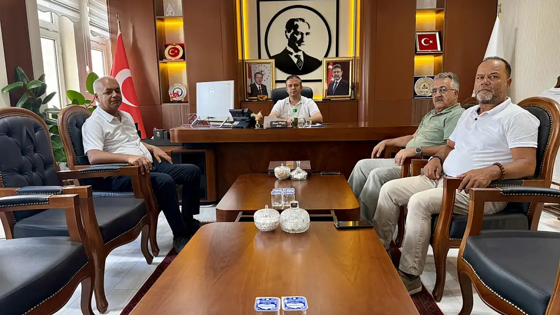 Ziraat Odası Başkanları İl Müdürü Ahmet Tingiș'i Ziyaret Etti