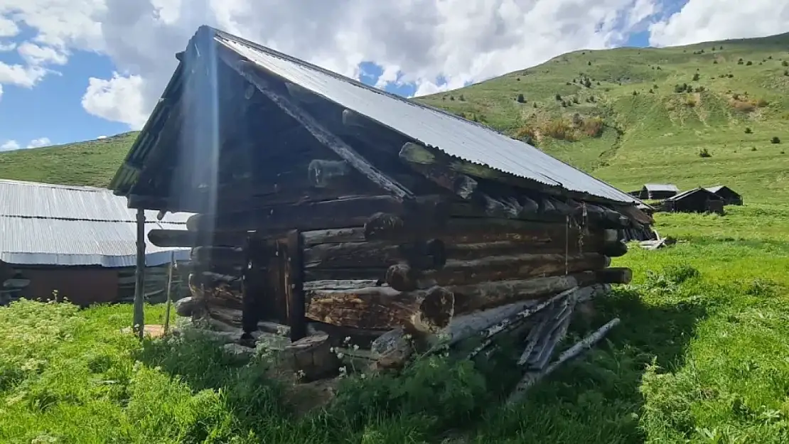 Zirvelerde Saklı Cennet: Erzurum'un Yıldız Tepesi (Hotar) ve Yaylaları Doğa Tutkunlarını Bekliyor
