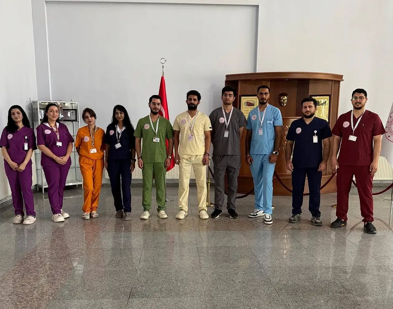Doğubayazıt Devlet Hastanesi'nde resmî kıyafet uygulaması başladı