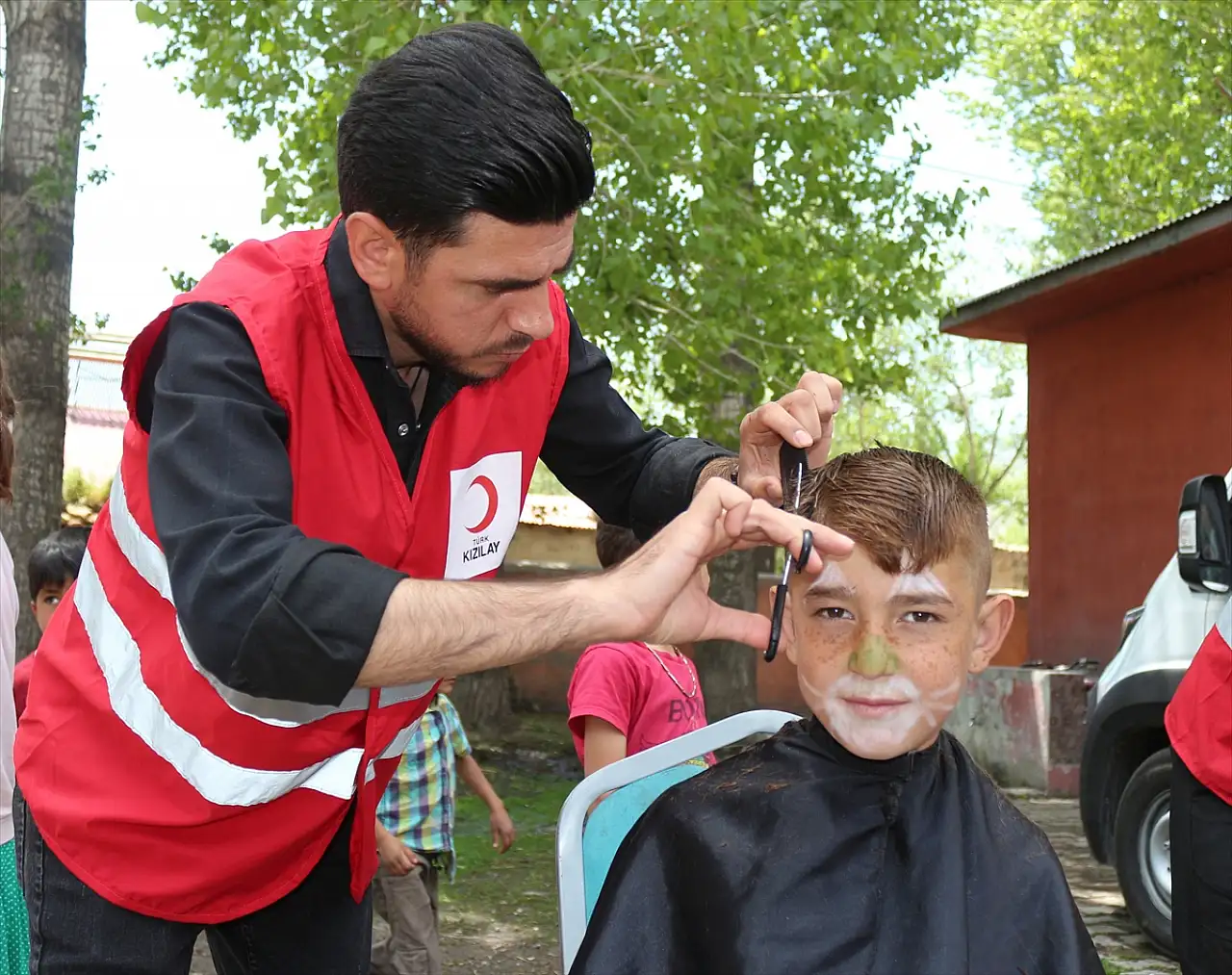 Bayram öncesi Güllüce'de renkli bir gün yaşandı
