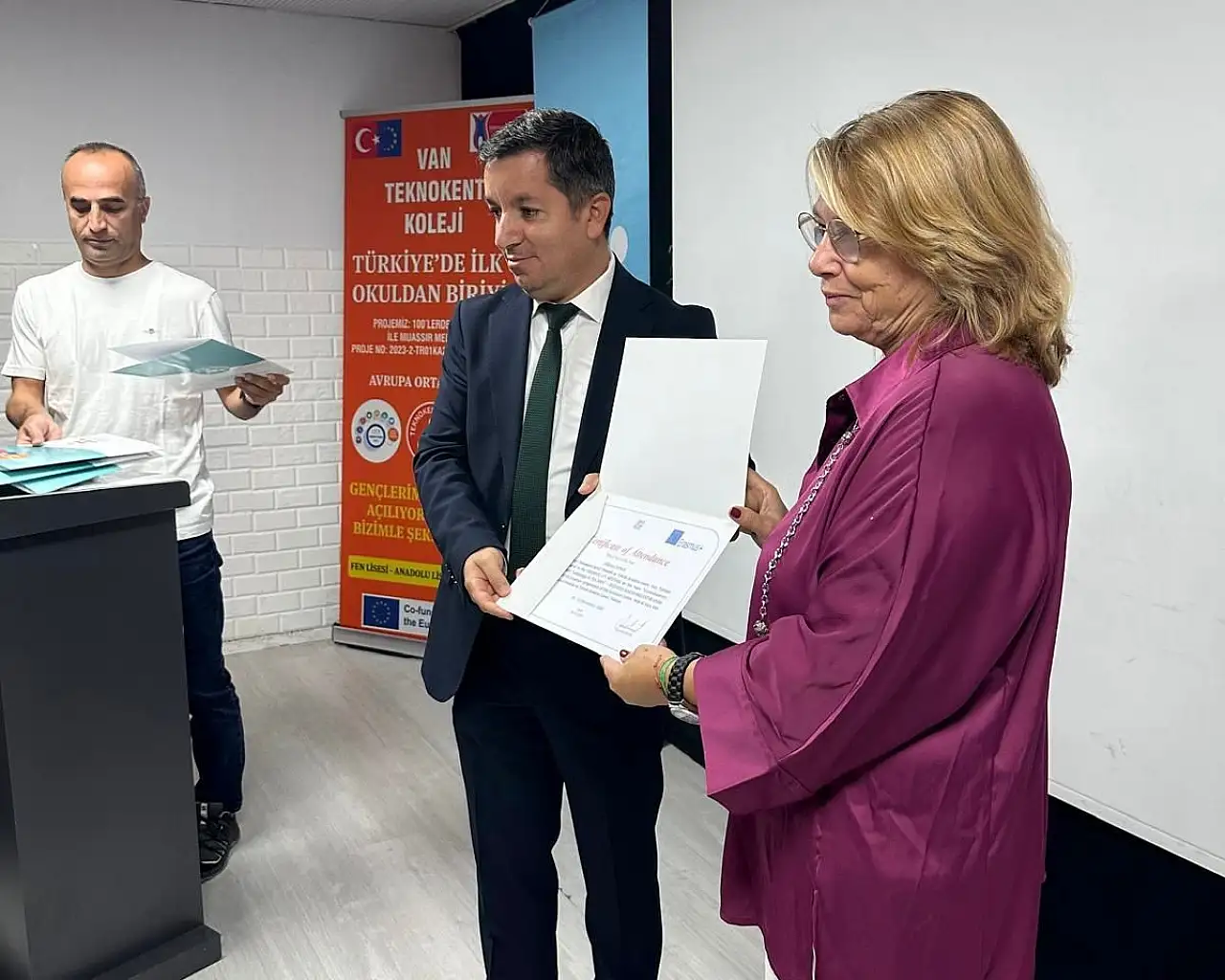 Van Teknokent Koleji, Erasmus+ projesi ile Avrupa'da mesleki eğitimde tarihi bir başarı elde etti