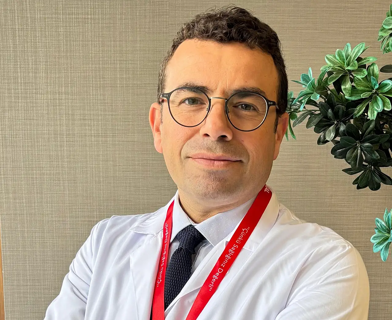 Bacaklarınızdaki mavi damarları hafife almayın!