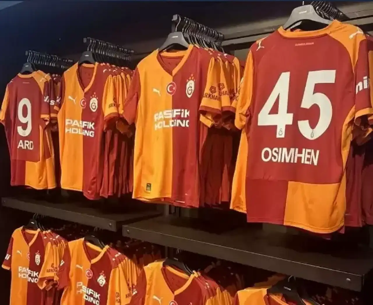 Osimhen formaları neden GS Store'da satılıyor son dakika Osimhen kalacak mı?