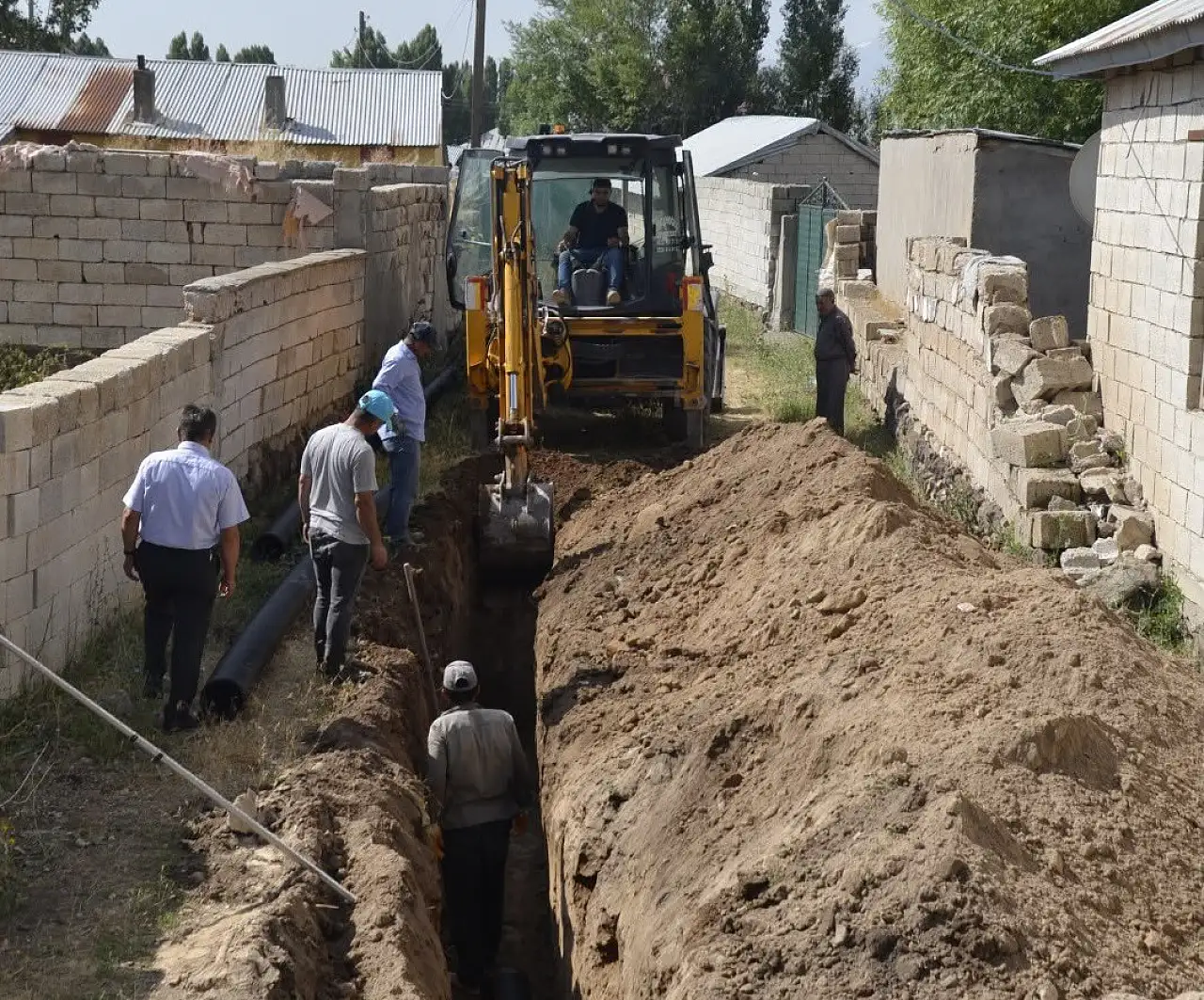 Patnos'ta bir sokağın daha altyapı sorunu çözüldü