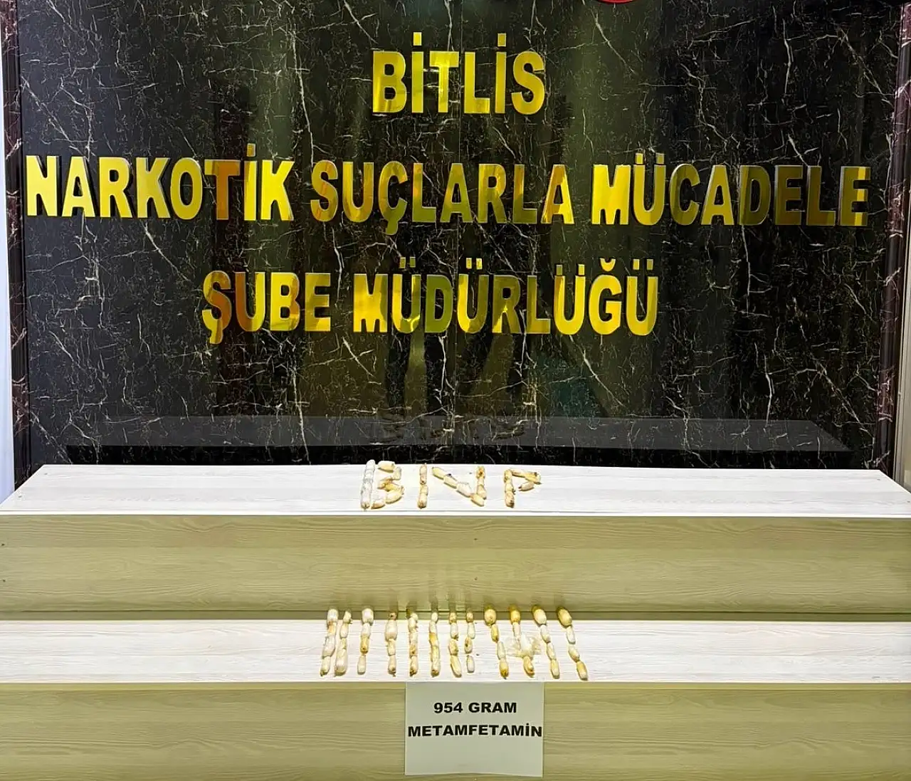Bitlis'te mide ve bağırsaklarında uyuşturucu taşıyan 4 kurye tutuklandı