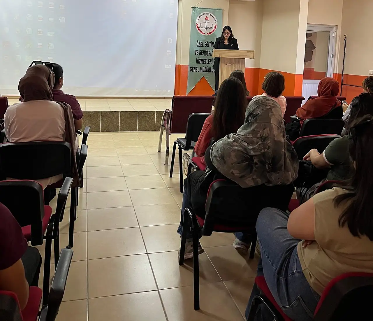 Patnos ve Tutak'ta psikolojik danışmanlar yeni dönem için toplandı