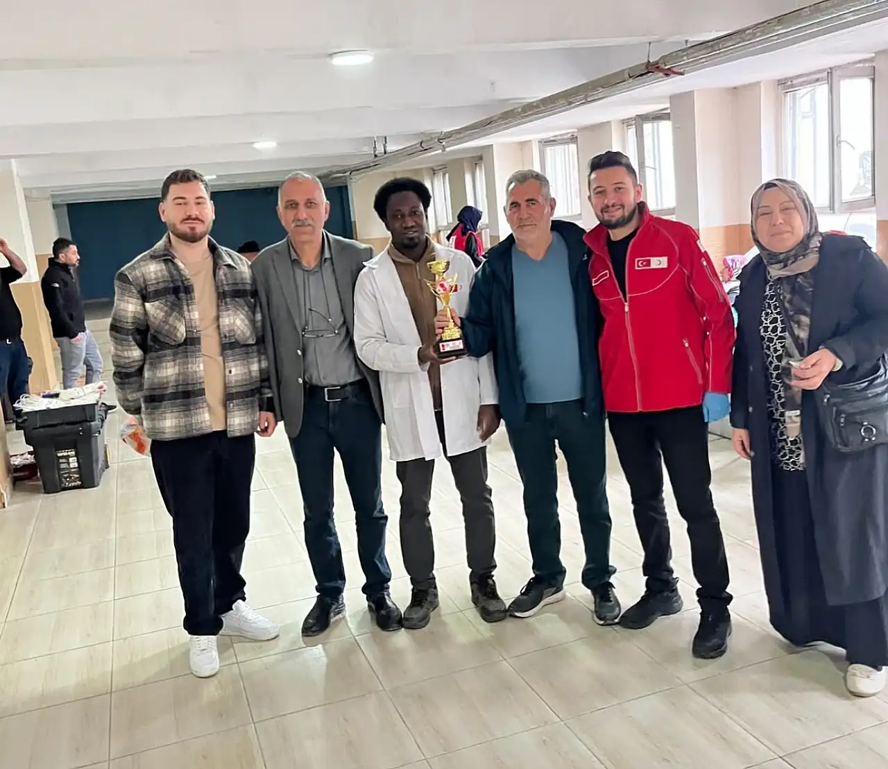 Ağrı'da minik öğrencilerden büyük başarı: 97 ünite kan bağışı toplandı!
