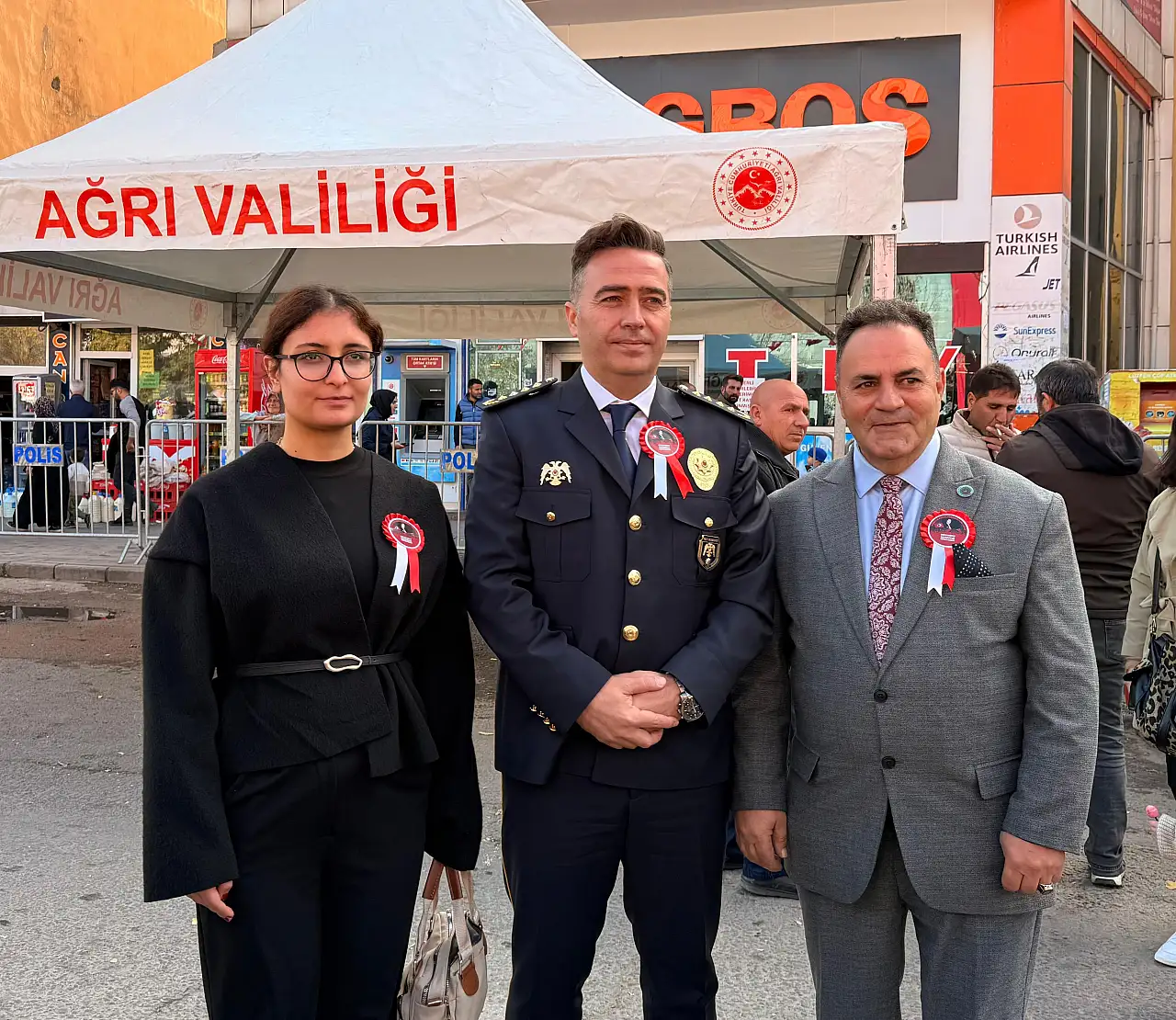 Ağrı halkından Emniyet Müdürü öndere büyük ilgi