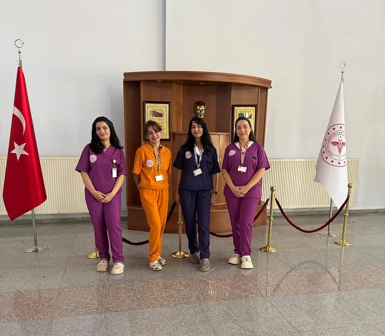 Doğubayazıt Devlet Hastanesi'nde resmî kıyafet uygulaması başladı