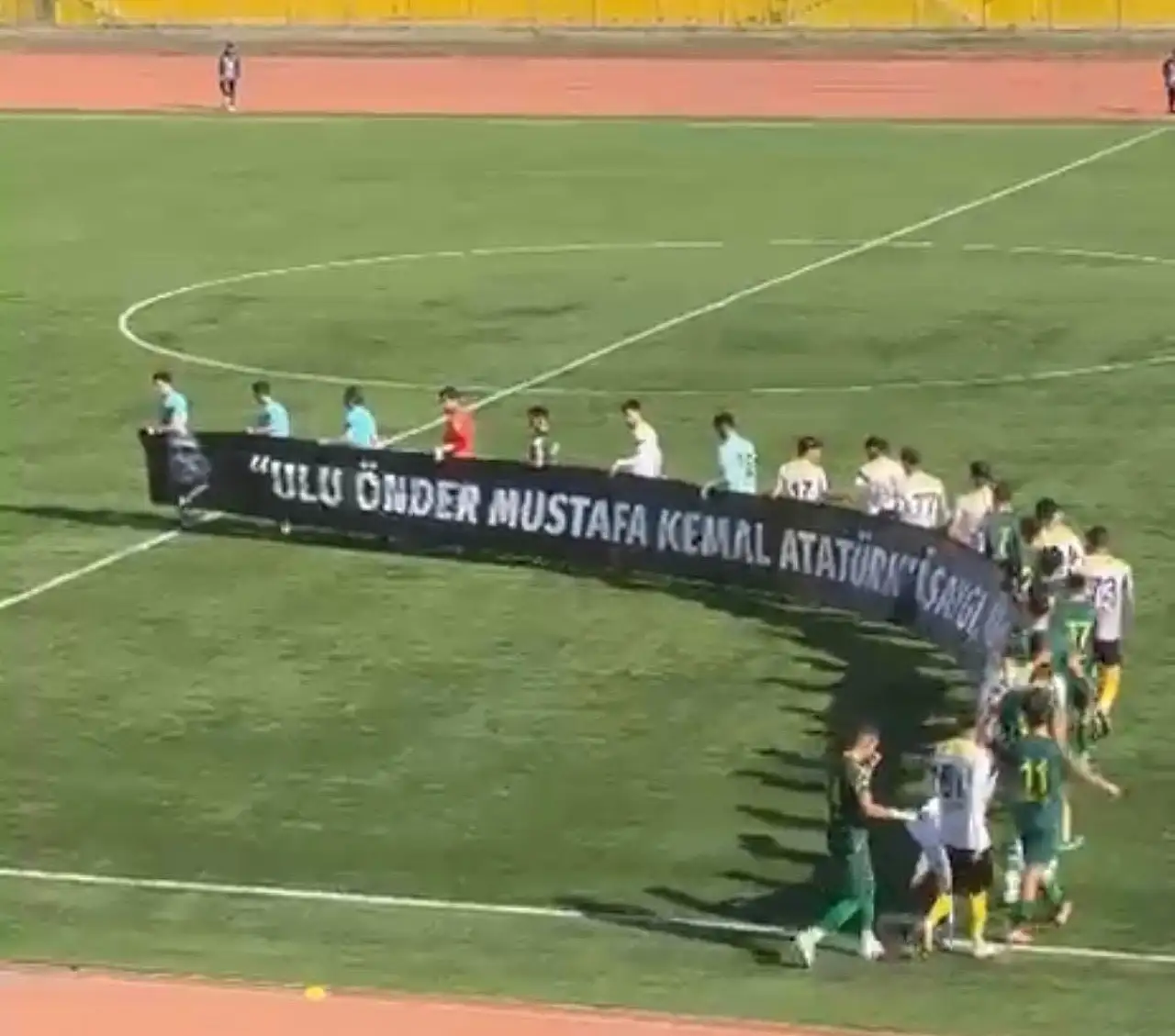 Ağrı Spor'dan 'Ulu Önder Atatürk'e Saygı' mesajı