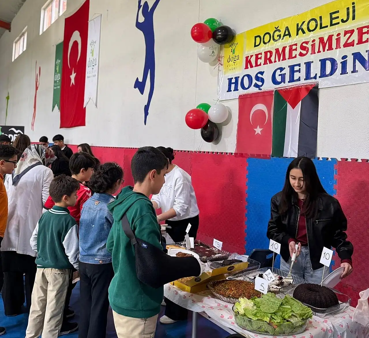 Ağrı Doğa Koleji öğrencilerinden 'Özgür Filistin' için yardım seferberliği