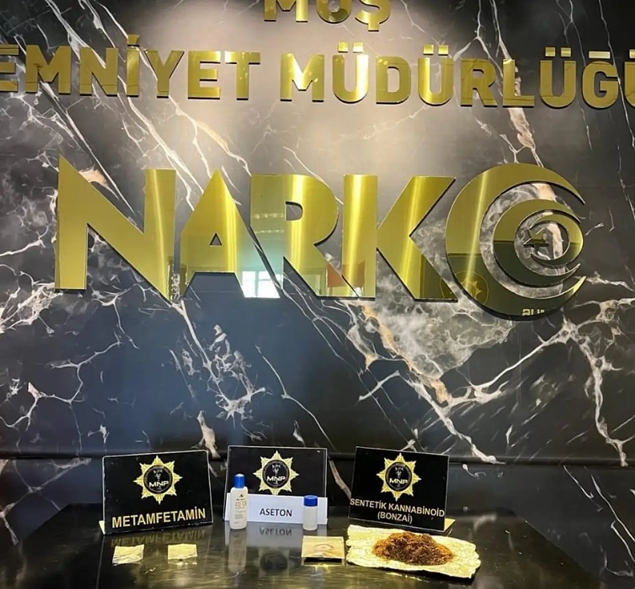 Muş'ta zehir evine baskın: Apart daireden uyuşturucu çıktı
