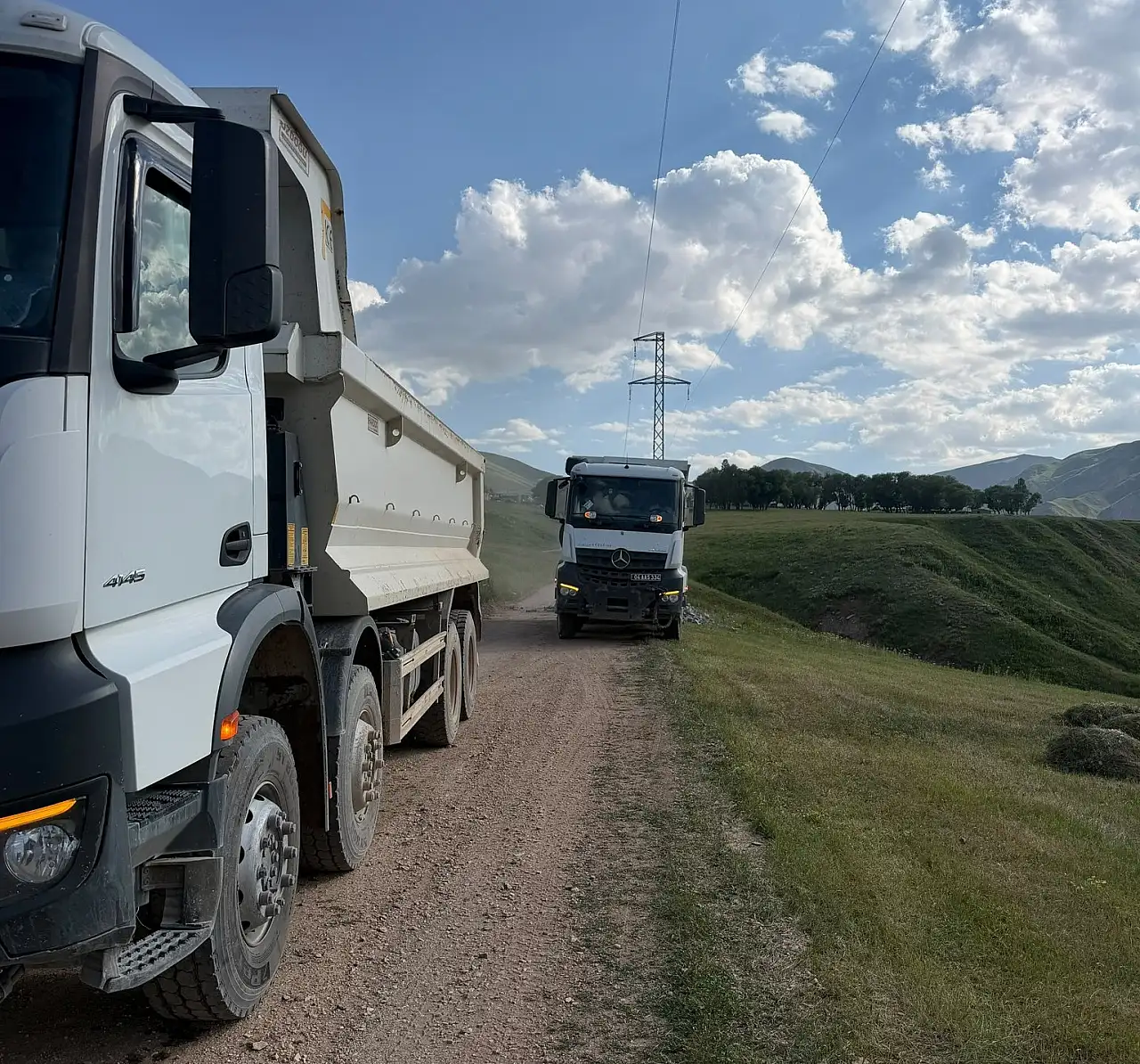 Diyadin'de köy yollarına 21 bin metrekare kilit parke taşı döşenecek