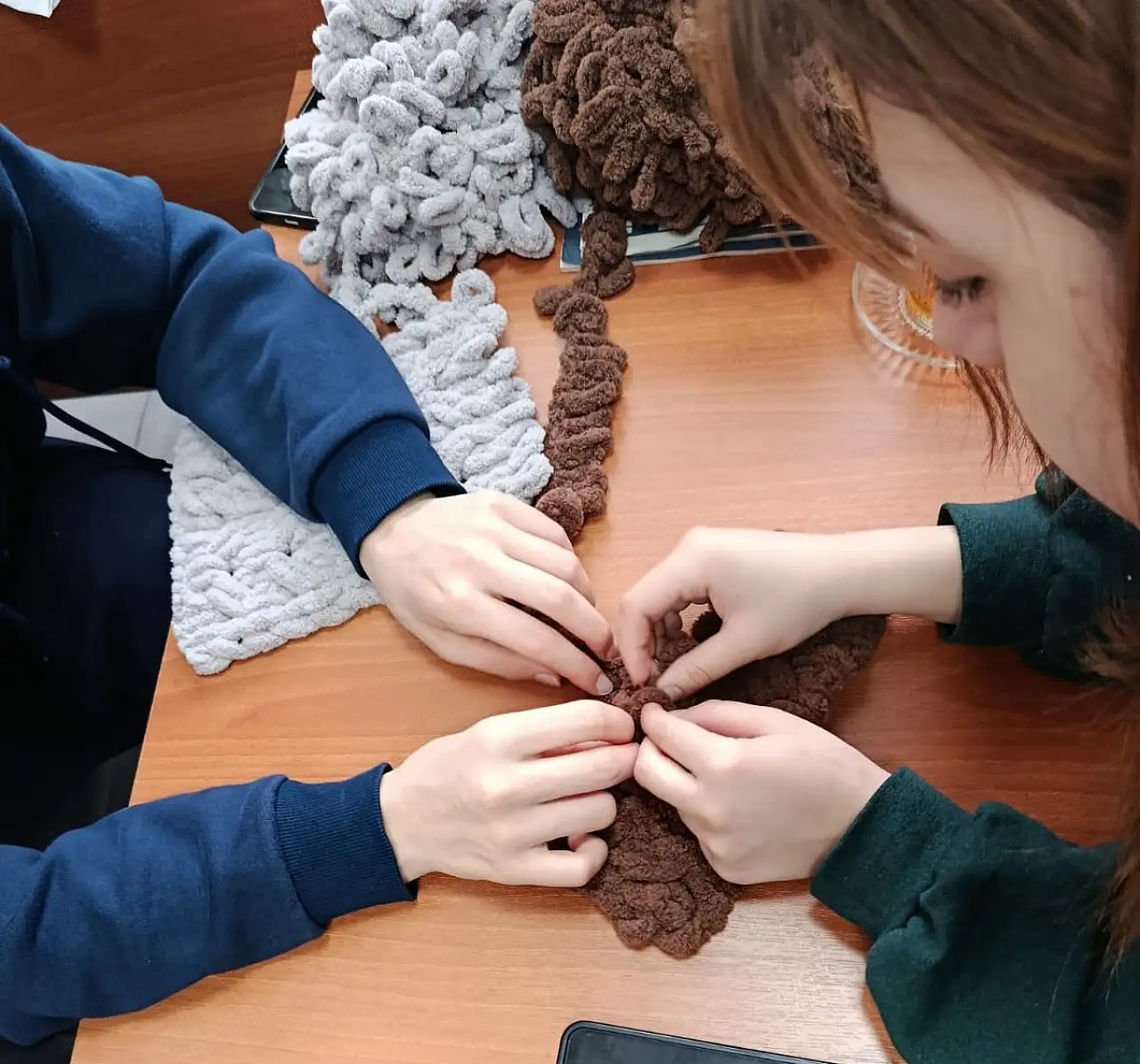 Doğubayazıt'ta KYK öğrencileri örgü atölyesinde bir araya geldi