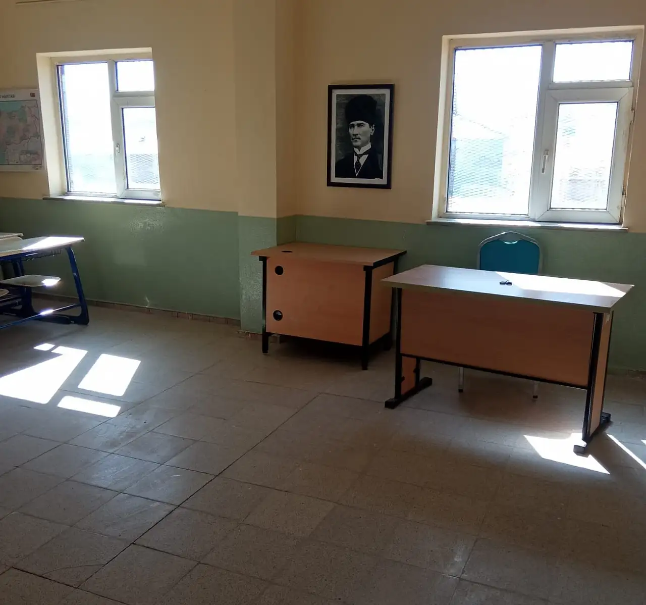 Taşlıçay'da Yukarı Düzmeydan ilkokulu yeni eğitim yılına hazır