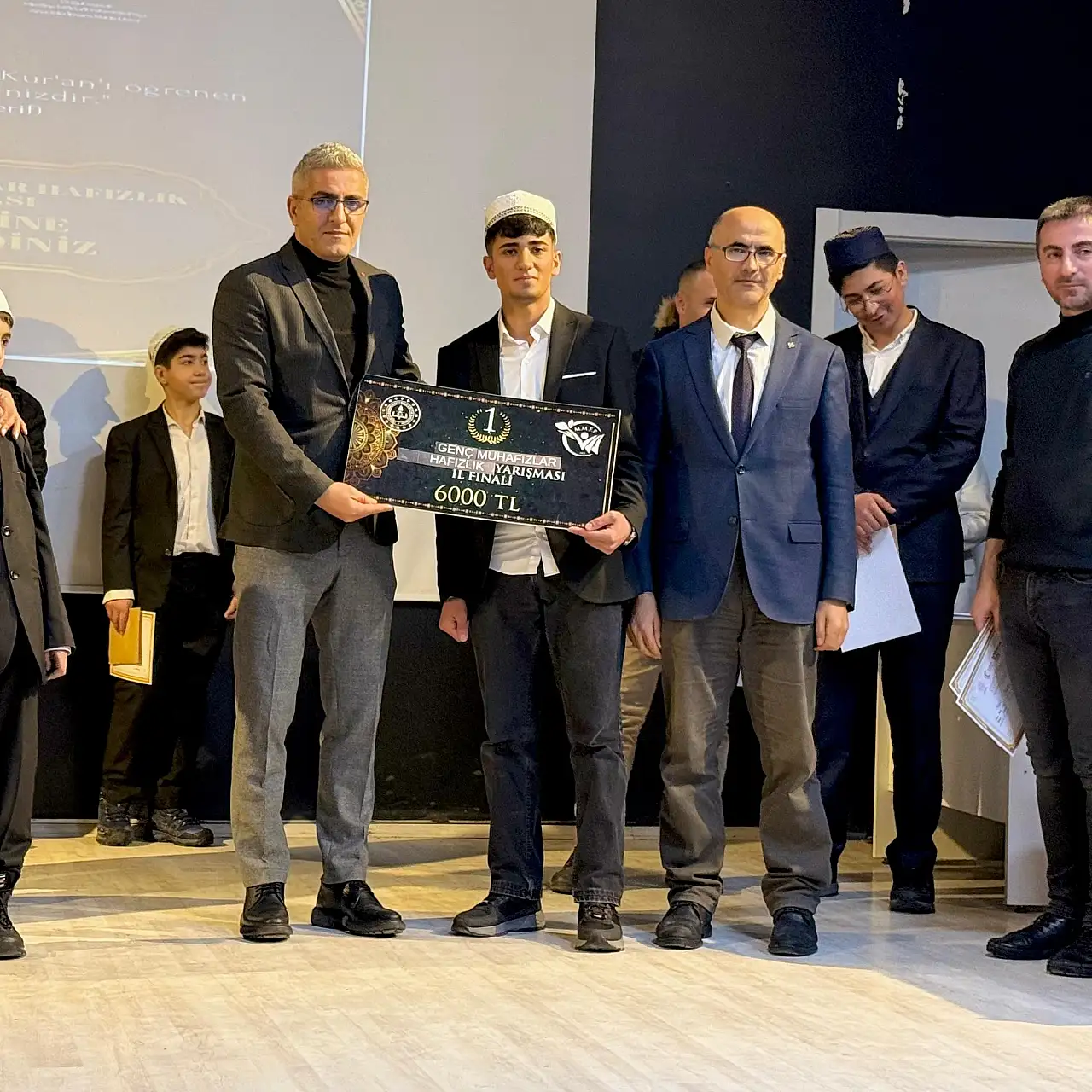 Doğubayazıt'ta hafızlık yarışmasında dereceler belli oldu