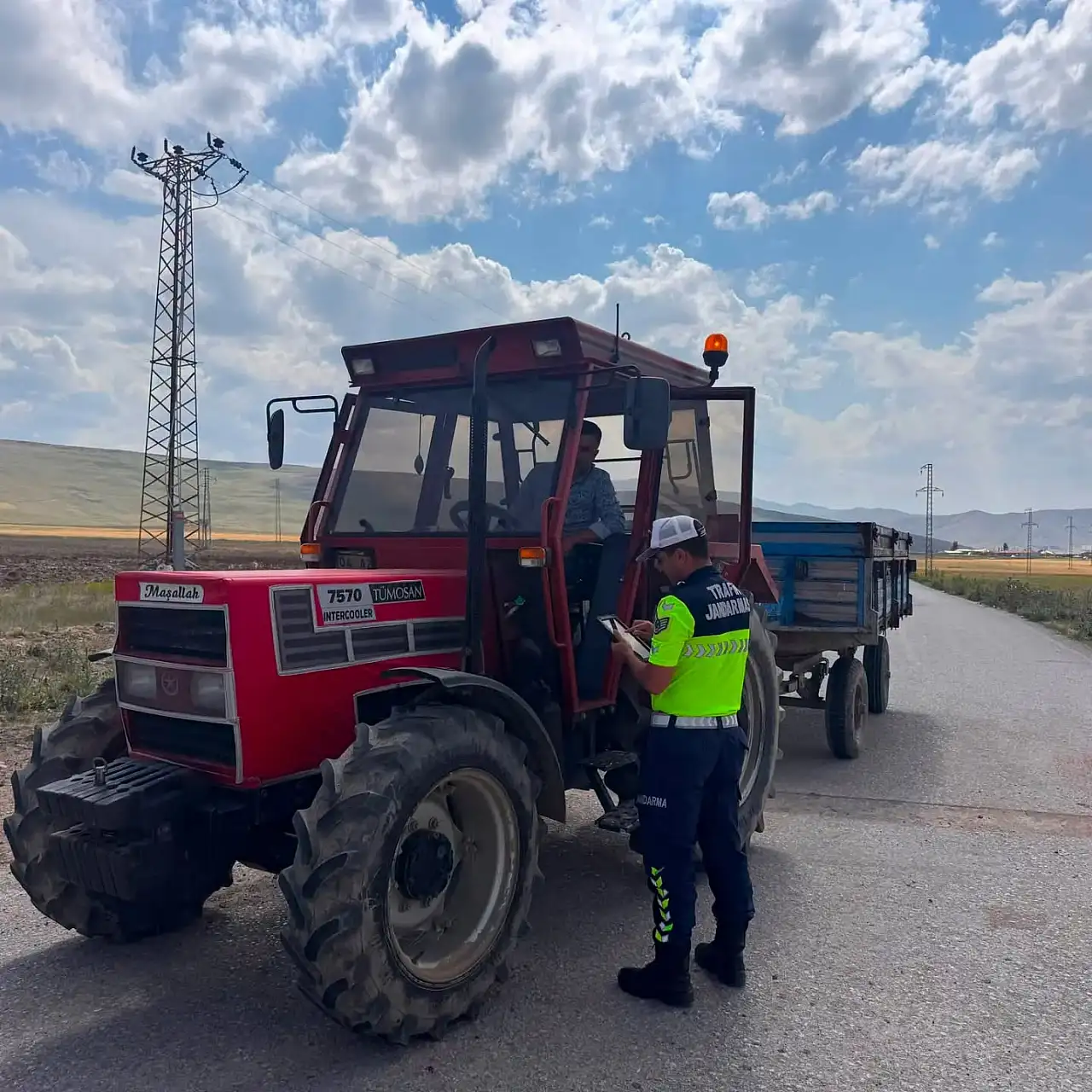 Diyadin'de asayiş ve trafik denetimleri aralıksız sürüyor