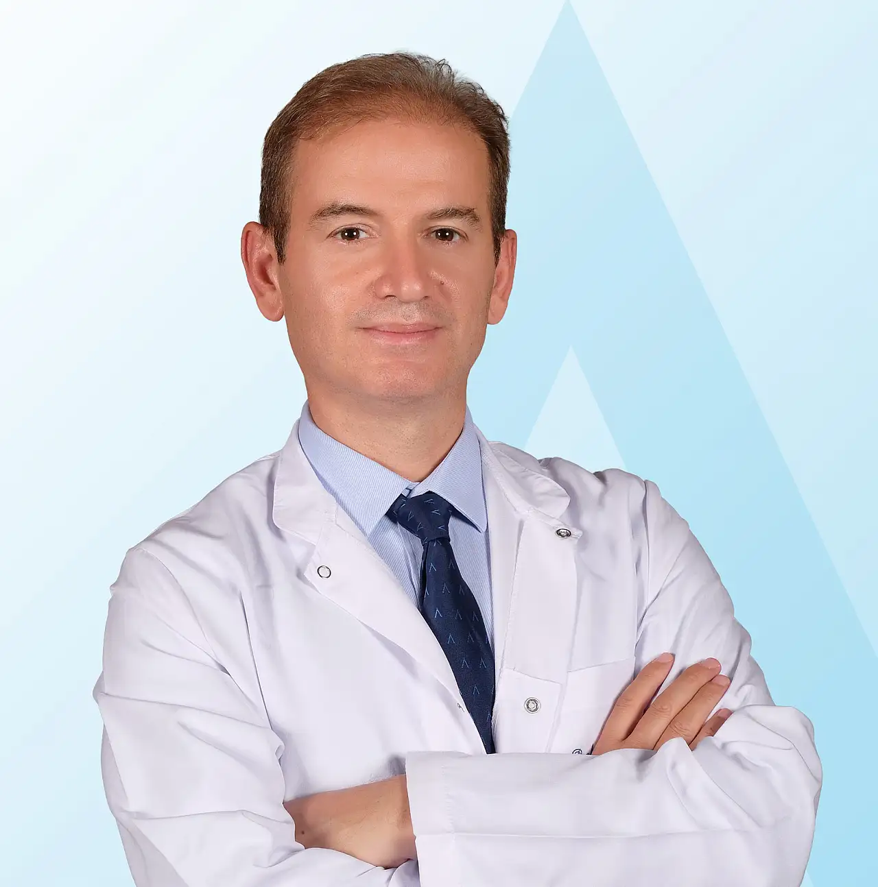 Geçmeyen boğaz ağrısı ve boyundaki şişliği hafife almayın