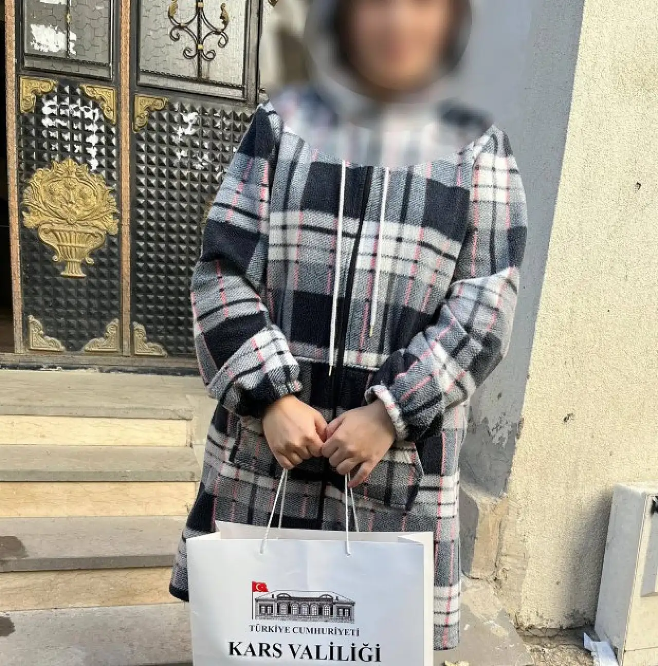 Sevdamız Eğitim Parolasıyla Öğrencilere Kaynak Kitap Desteği