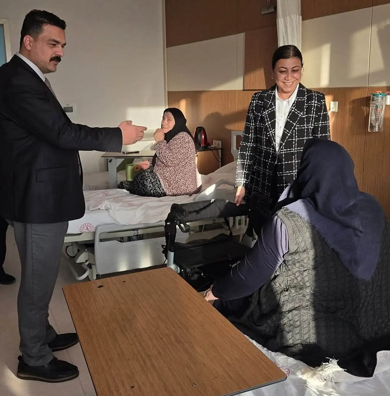 Acu ve Karabulut Mevlid Kandili'nde hastaları unutmadı