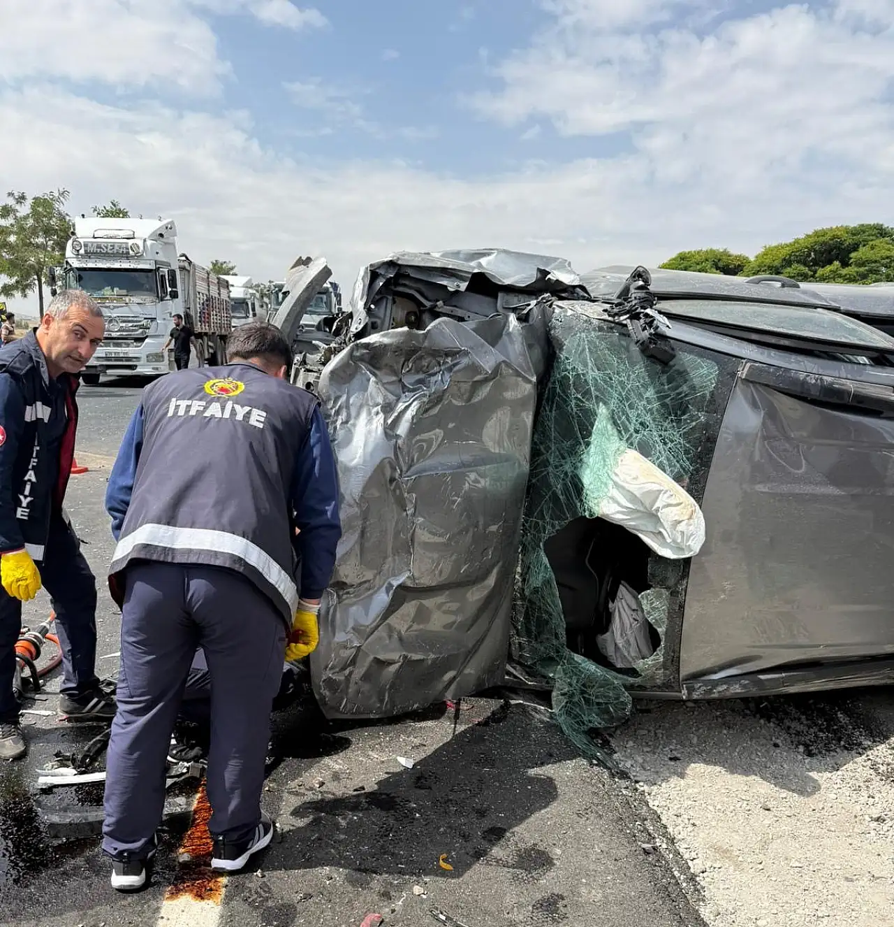 Tatvan'da iki araç çarpıştı: 28 yaşındaki yaralının durumu ağır