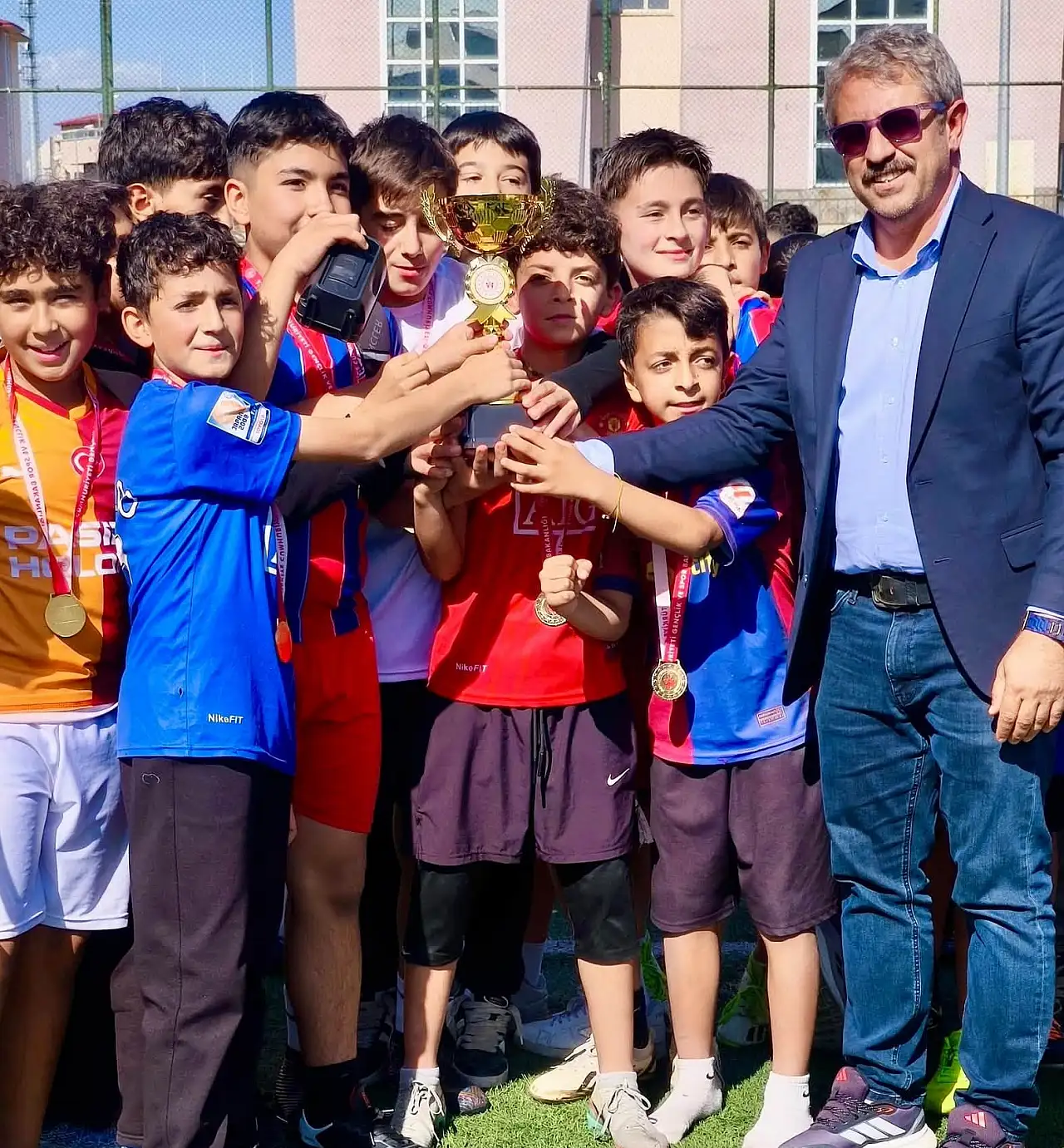 Ağrı'da futbolun şampiyonları belli oldu