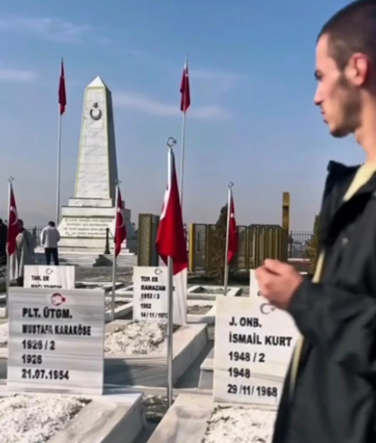 Ağrı'da gençler vatan uğruna can verenleri unutmadı