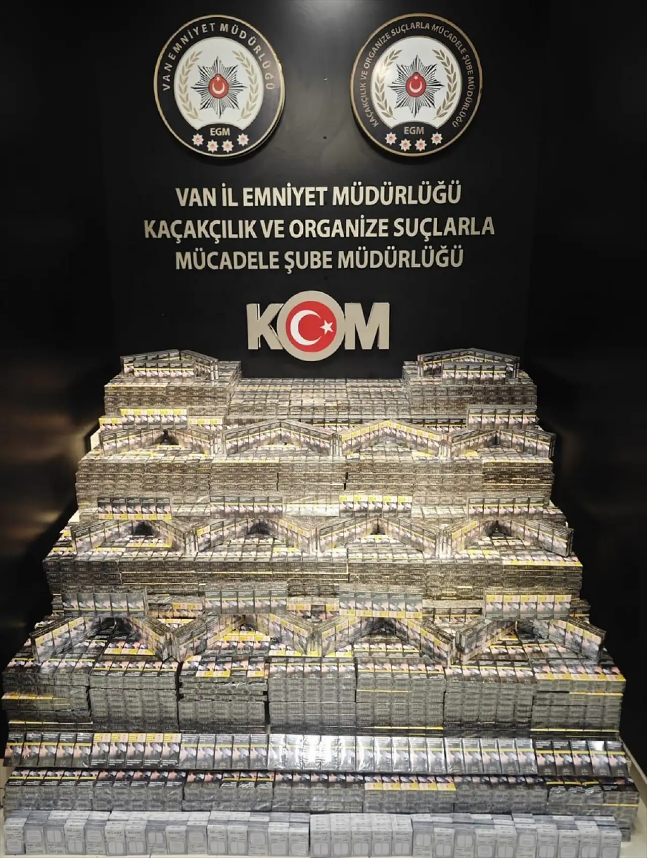 Van'da kaçakçılık operasyonu: 16 gözaltı