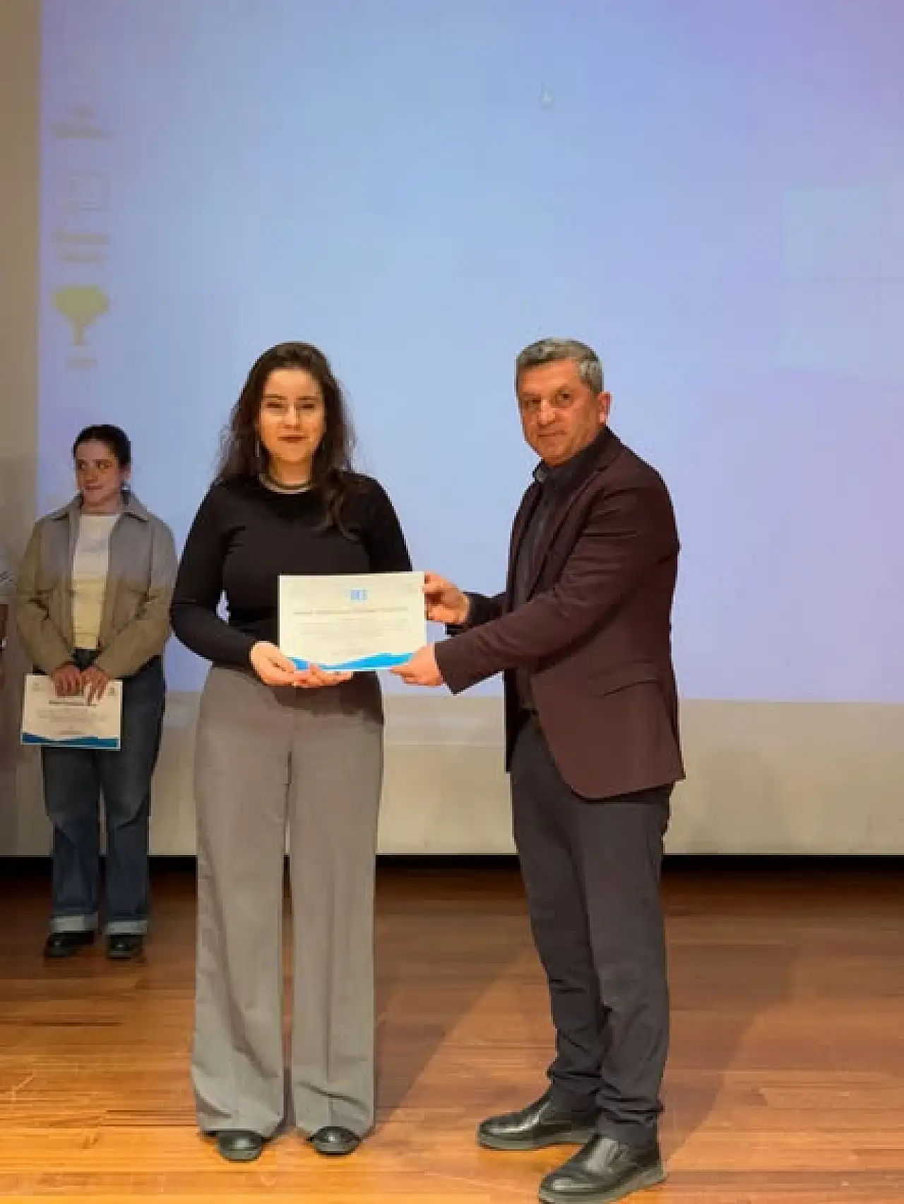 Erzurum'da 206 Genç Girişimci Belgelerini Aldı