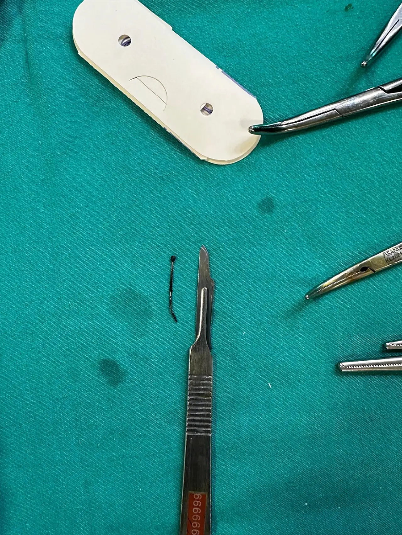 Bitlis'te 5 yaşındaki çocuğun yuttuğu toplu iğne ameliyatla çıkarıldı