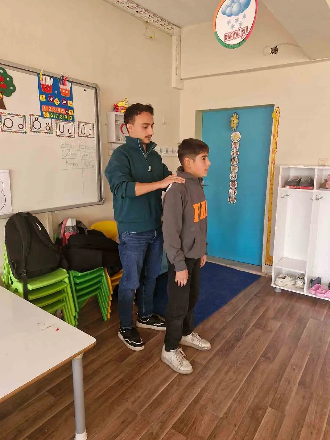 Muş'ta Öğrencilere Skolyoz Tarama Programı Uygulandı, Tedavi Süreci Başladı