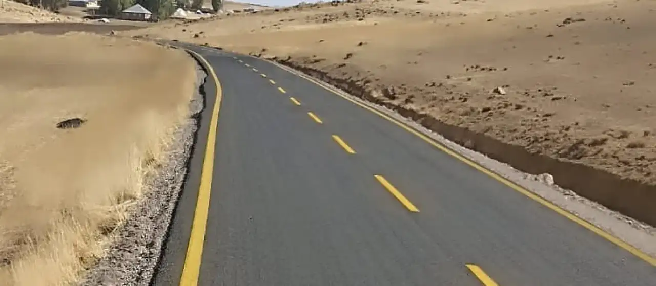 Patnos'un dört köy yolunda çizgi çalışmaları tamamlandı