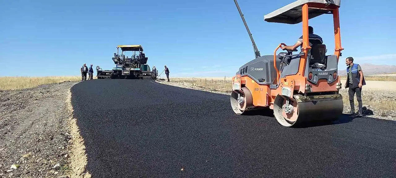 Erzurum'daki Biathlon Pistinin Asfaltı Yenileniyor, Uluslararası Etkinliklere Hazırlanıyor