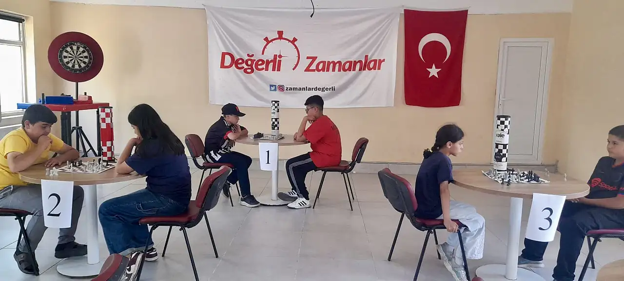 Hamur'da 15 Temmuz anısına spor turnuvaları düzenlendi