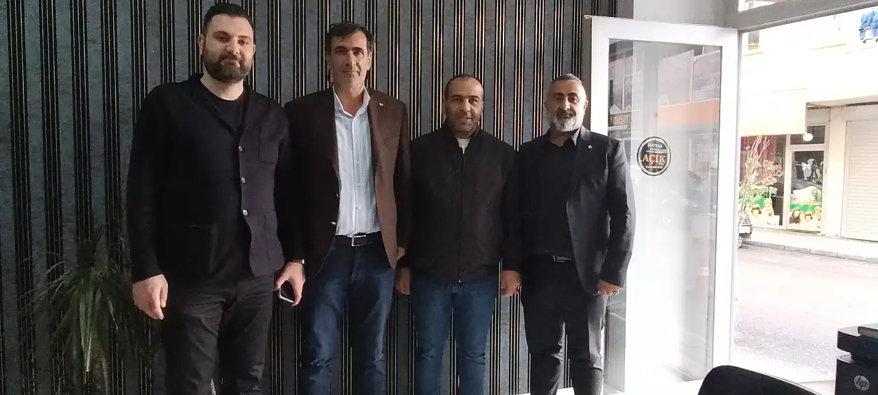 Doğubayazıt Ticaret Odası yönetiminden Karaköse Haber'e anlamlı ziyaret