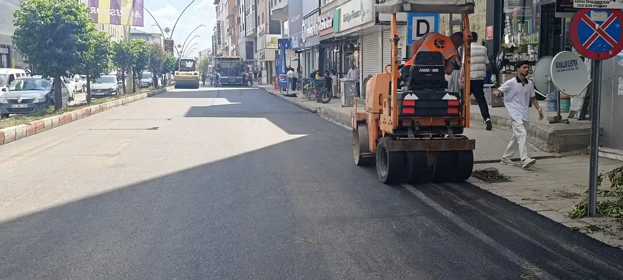 Kağızman Caddesi'nde yol yapımı başladı