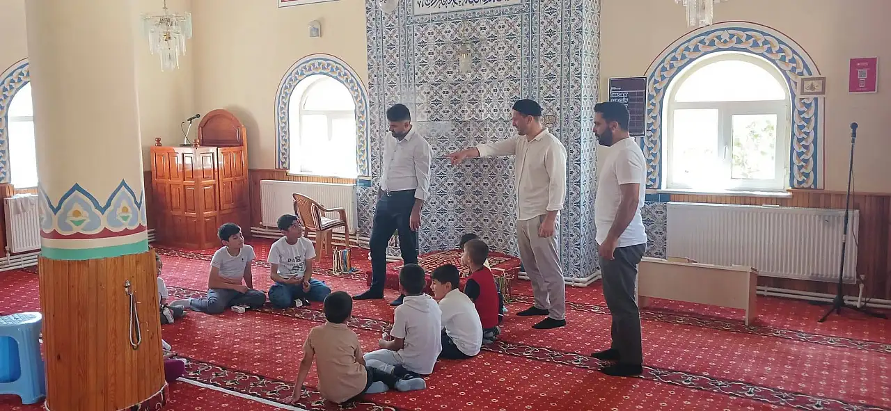 Taşlıçay'da Yaz Kur'an Kursu öğrencilerine anlamlı ziyaret