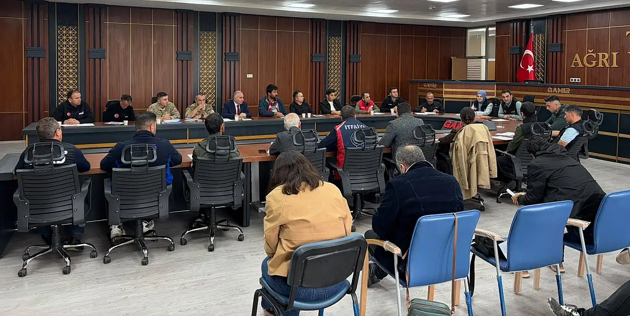 Ağrı'da afet anında kim, ne yapacak? AFAD'da kritik toplantı