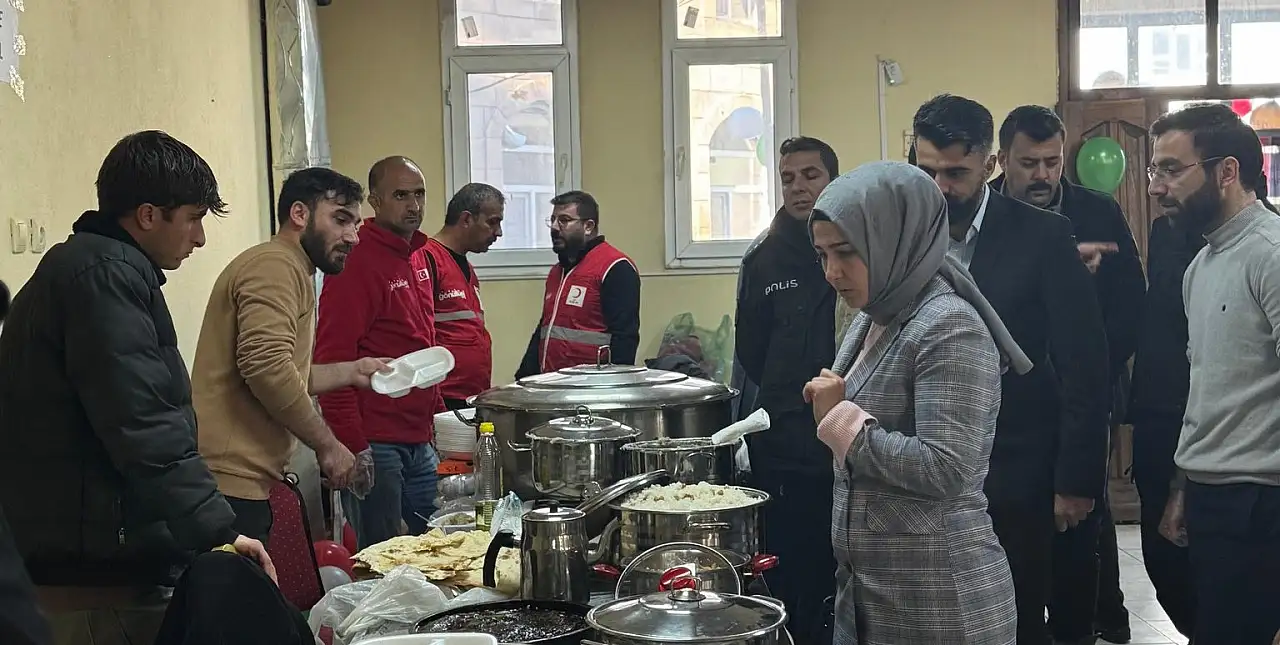 Taşlıçay'da Gazze Kermesi ve Cumhuriyet Sergisi düzenlendi