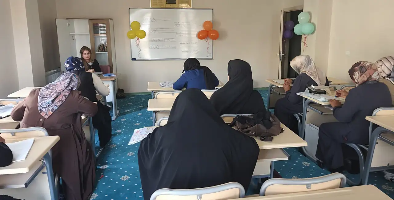 Doğubayazıt'ta kadınlara meslek kapısı açan kurslar başladı