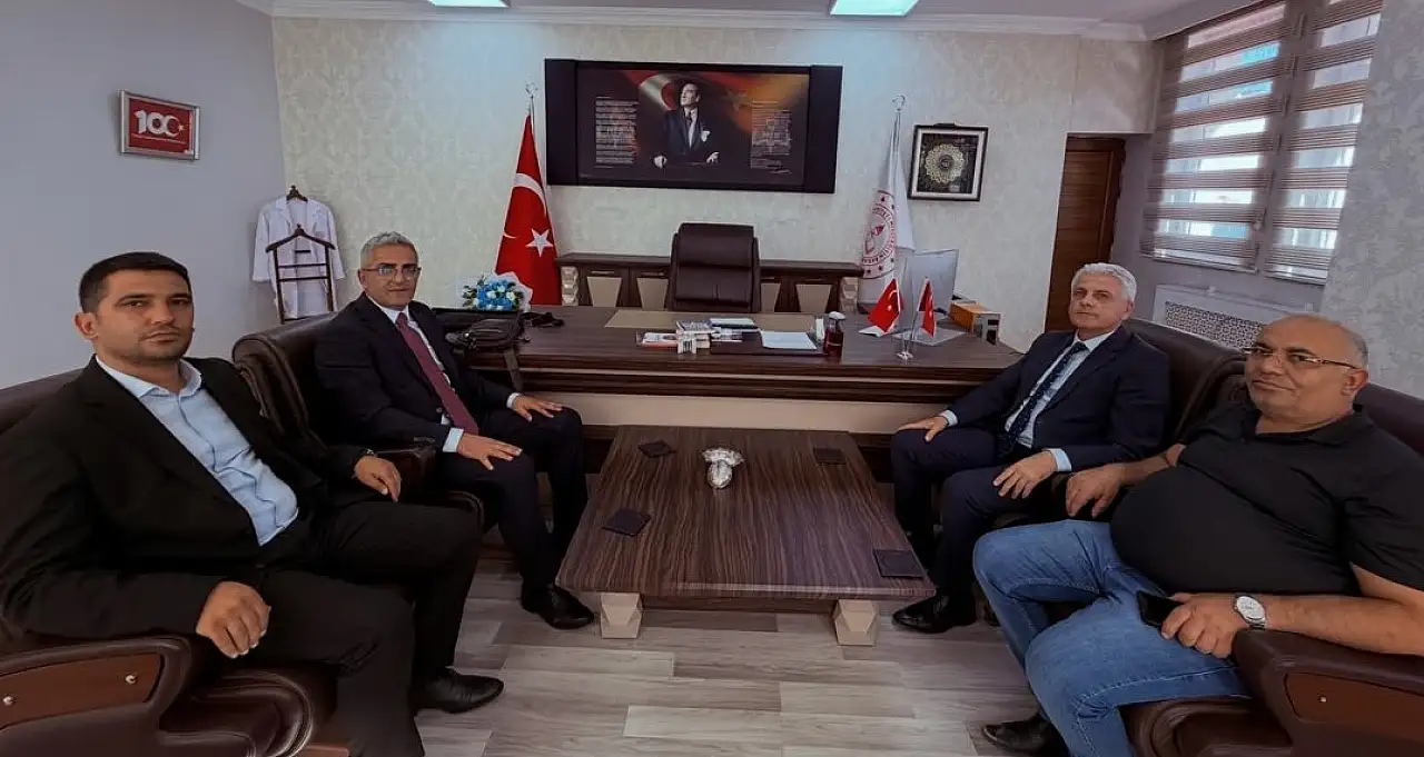 Doğubayazıt'ta eğitimde yeni dönem! Devir teslim yapıldı