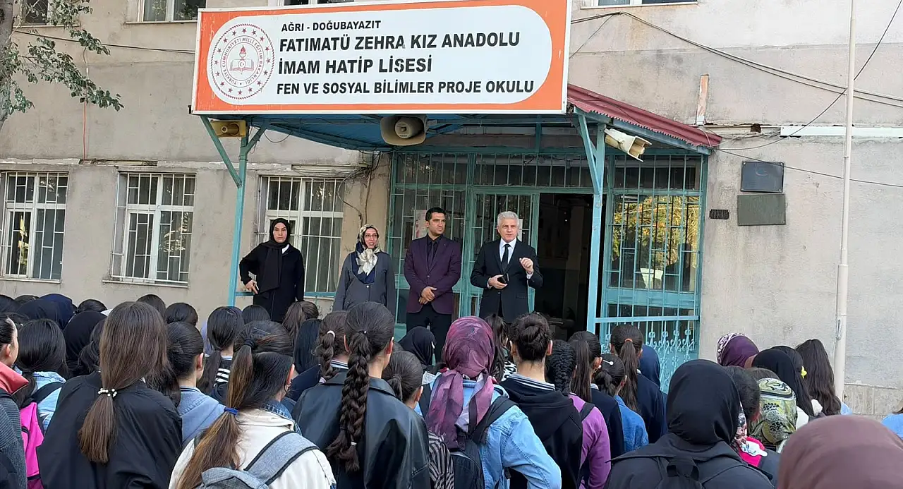 Doğubayazıt'ta öğrenciler kahvaltı sırasında sorunlarını anlattı