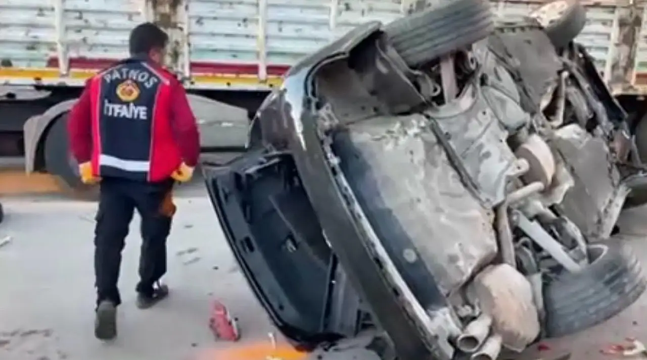 Patnos'ta hız kazaya neden oldu, araç takla attı: Yaralılar var