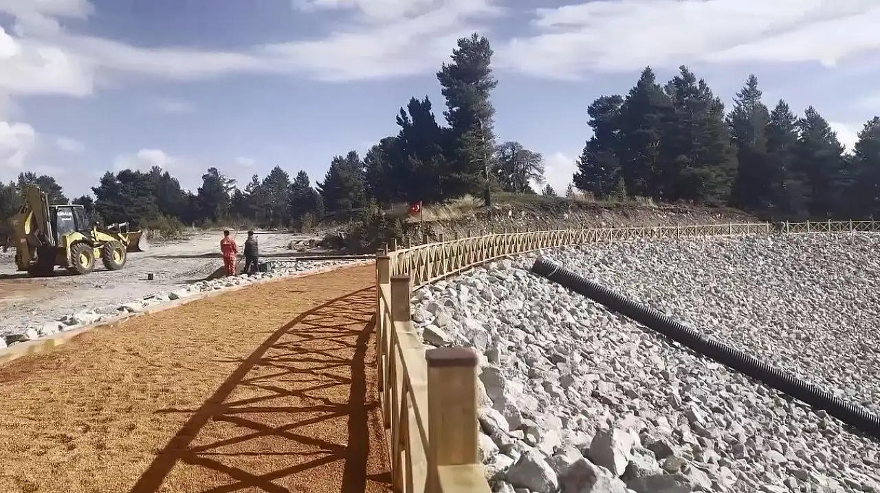 Sarıkamış Kayak Merkezi, sezon öncesi modern karlama sistemleriyle kayakseverleri bekliyor!