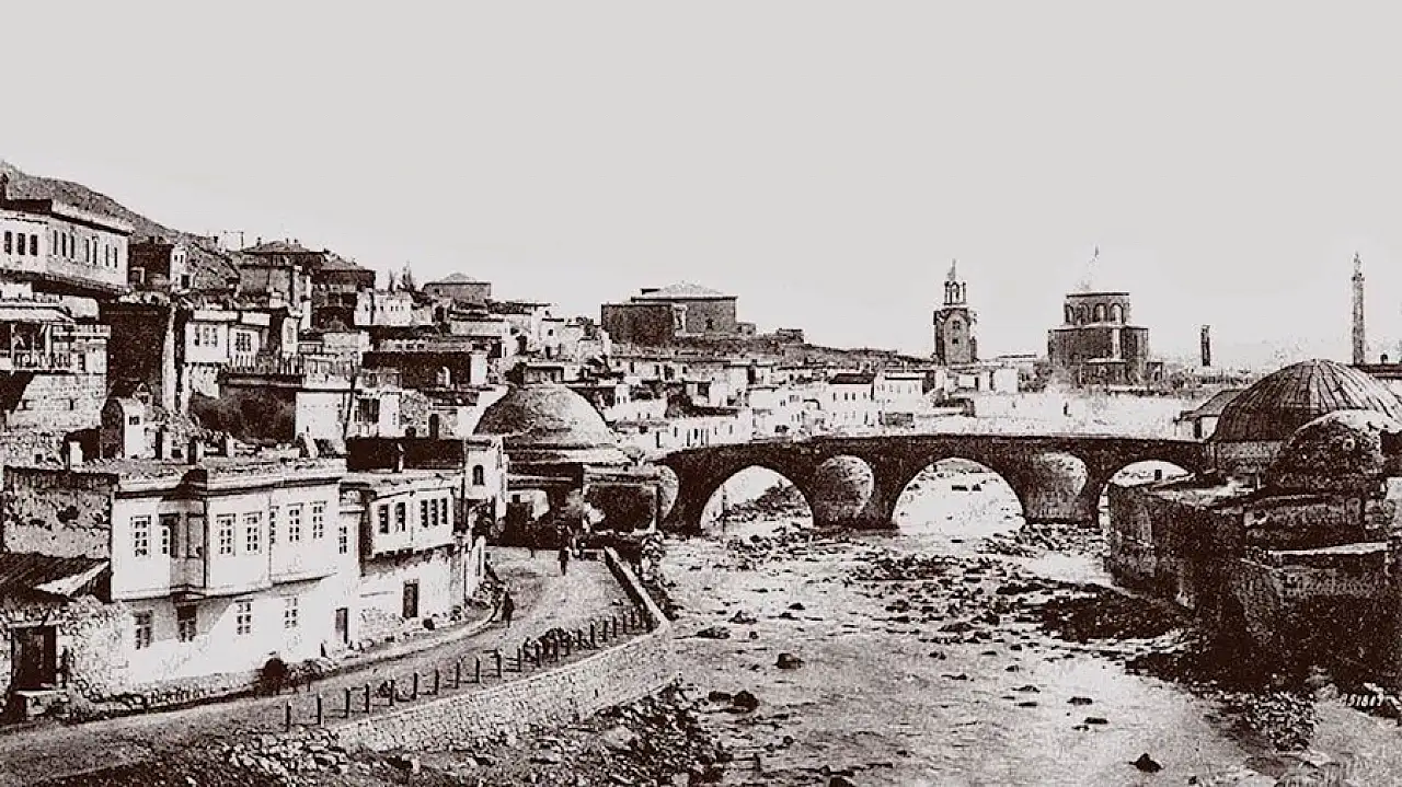 Kars adı nereden geliyor? Kars'ın eski adı nedir?