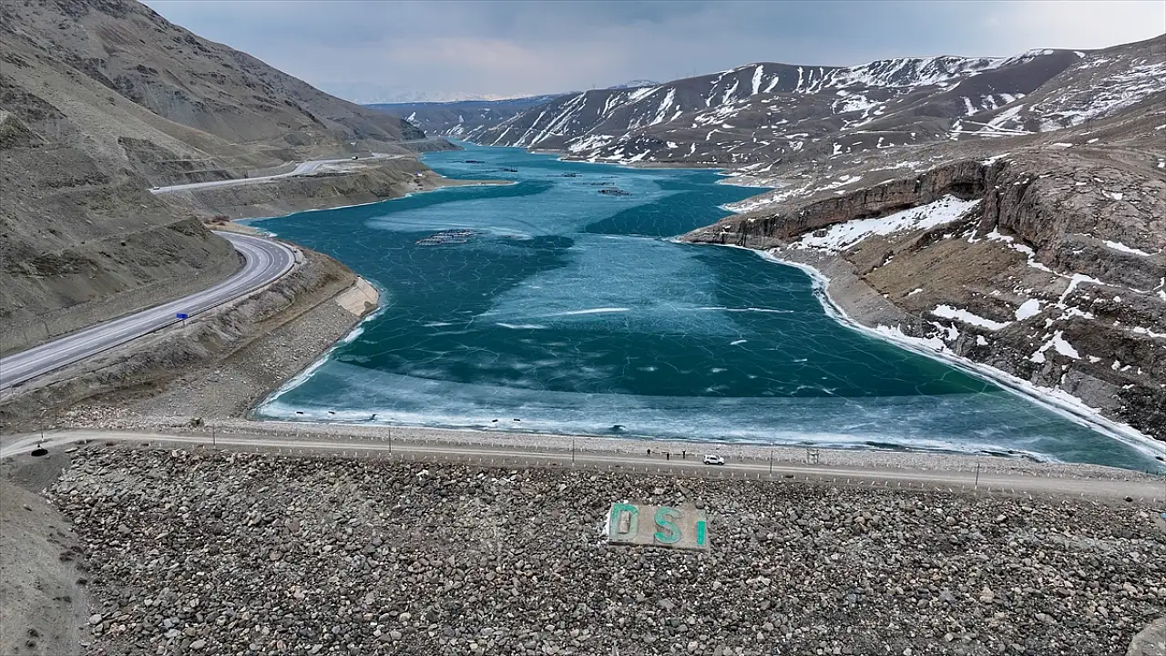 Van'daki barajlarda sevindiren artış