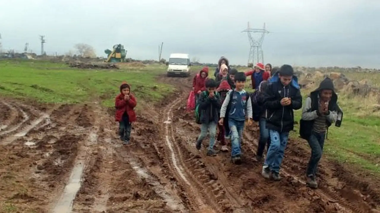 'Ağrı'da Eğitim mi? Hadi Oradan! Çocuklara Gelecek Diye Yutturduğunuz Şey Meğer Hiçlikmiş!'
