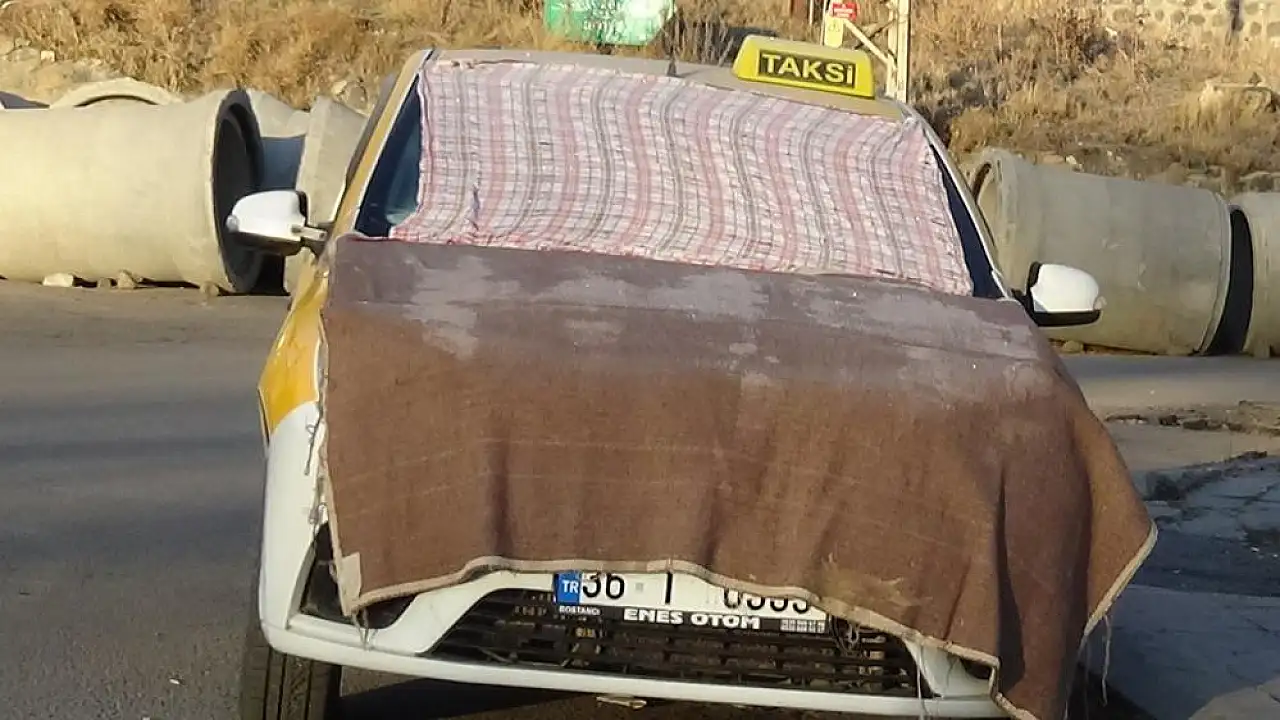 Kars'ta dondurucu soğuklar hayatı dondurdu, sıcaklık eksi 13 dereceye düştü!